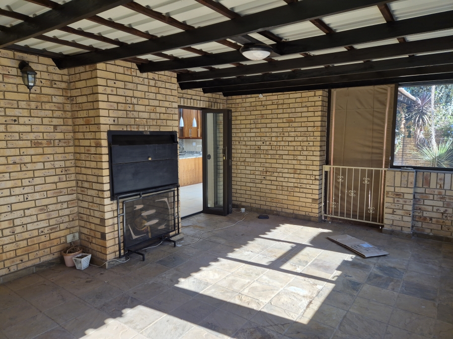 3 Bedroom Property for Sale in Wilkoppies North West